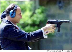 http://www.tonyrogers.com/humor/images/charles_schumer_shooting.jpg